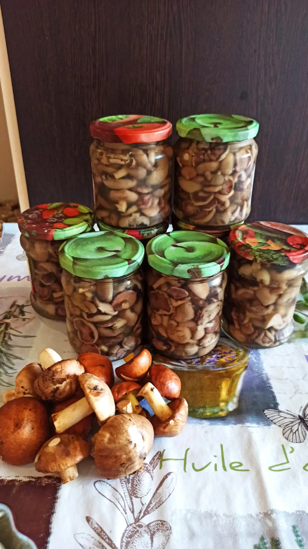 Добрый вечер! Грибы маринованные.