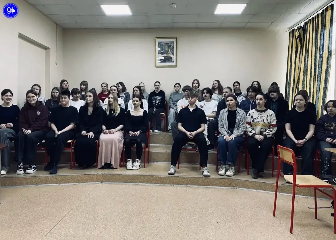 🎭Неделя театра и кино в нашей школе была поистине незабываемой!  ✔️ Творческие встречи с актером Ант