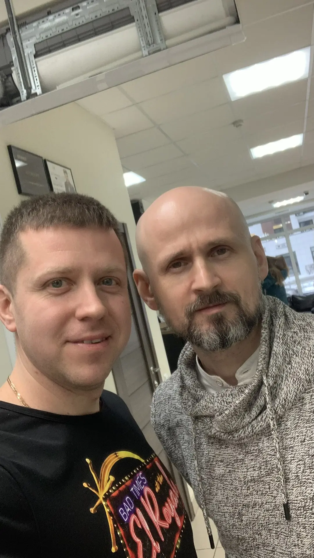 Сегодня день рождения у Анатолия Склярова — руководителя студии «Стрижки. Высший пилота...