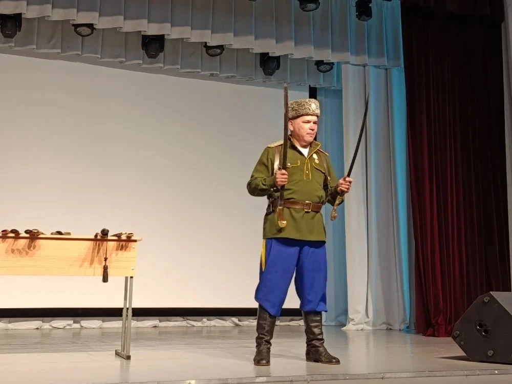 Возрождение традиций: об искусстве владения шашкой   В  казачестве активно возрождается искусство вл