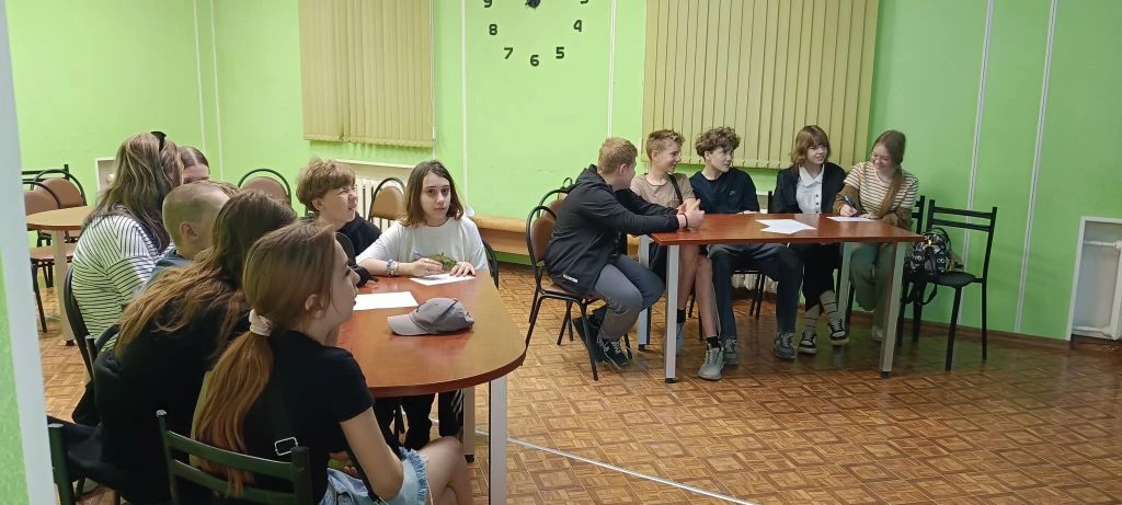 На дворе лето🌸☀️ Лето - это время отдыха.🤗 Пока наши выпускники сдают экзамены, ребят...