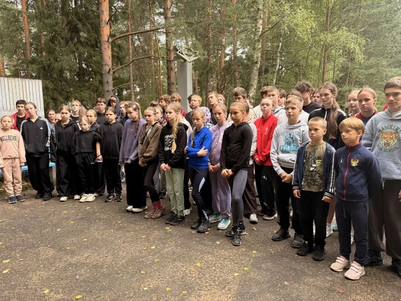 📌Полицейские и общественники завершают посещение летних лагерей в рамках акции «Канику...