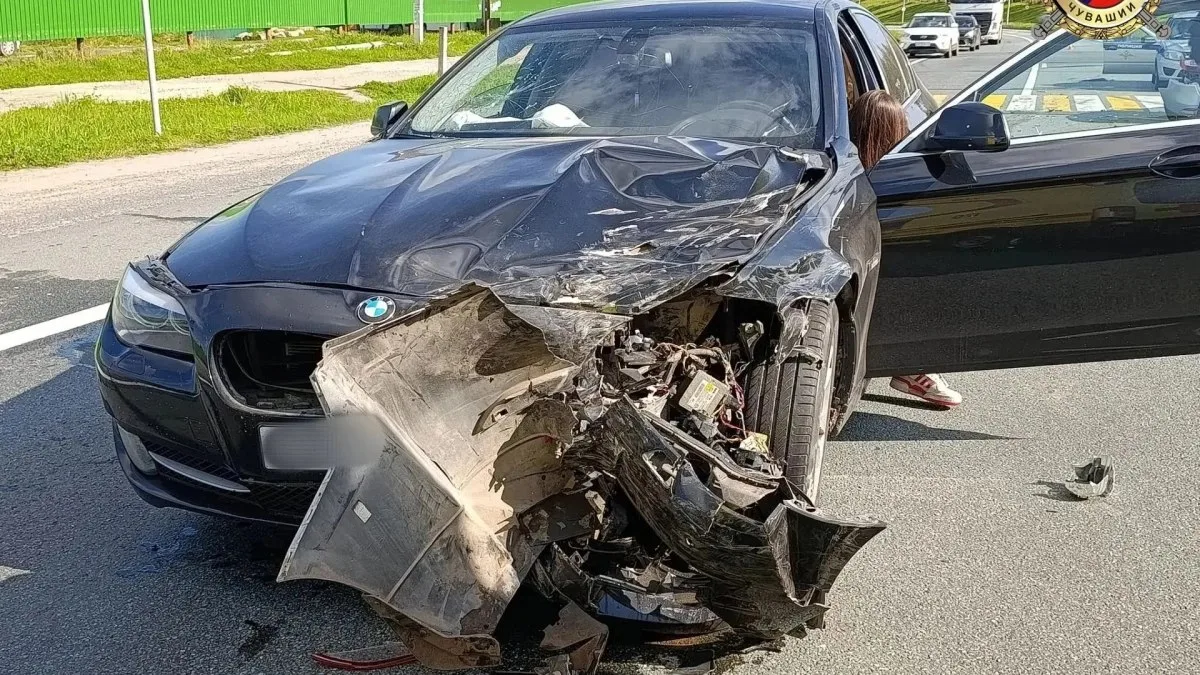 Двое детей пострадали в ДТП под Новочебоксарском на трассе Вятка. 30-летний водитель BM...