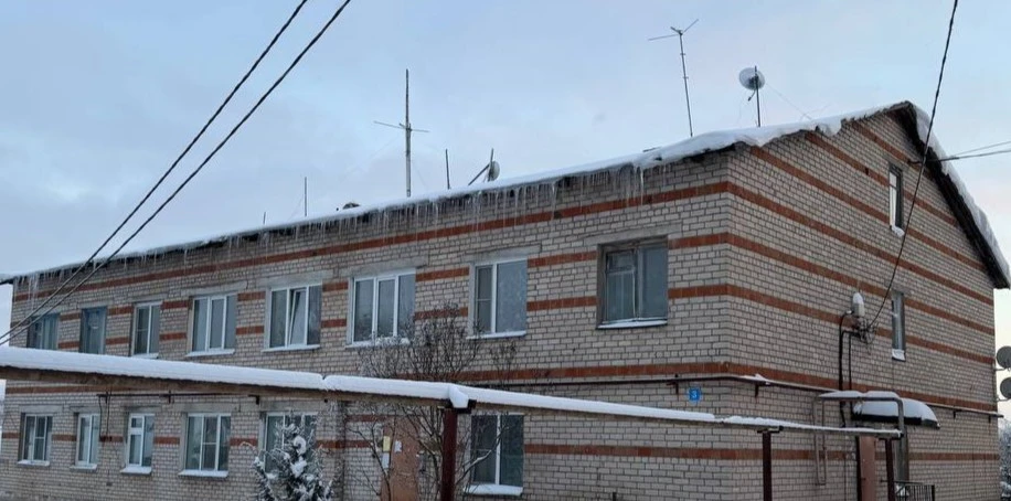 В рамках краткосрочного плана выполнен капитальный ремонт крыши в многоквартирном доме,...