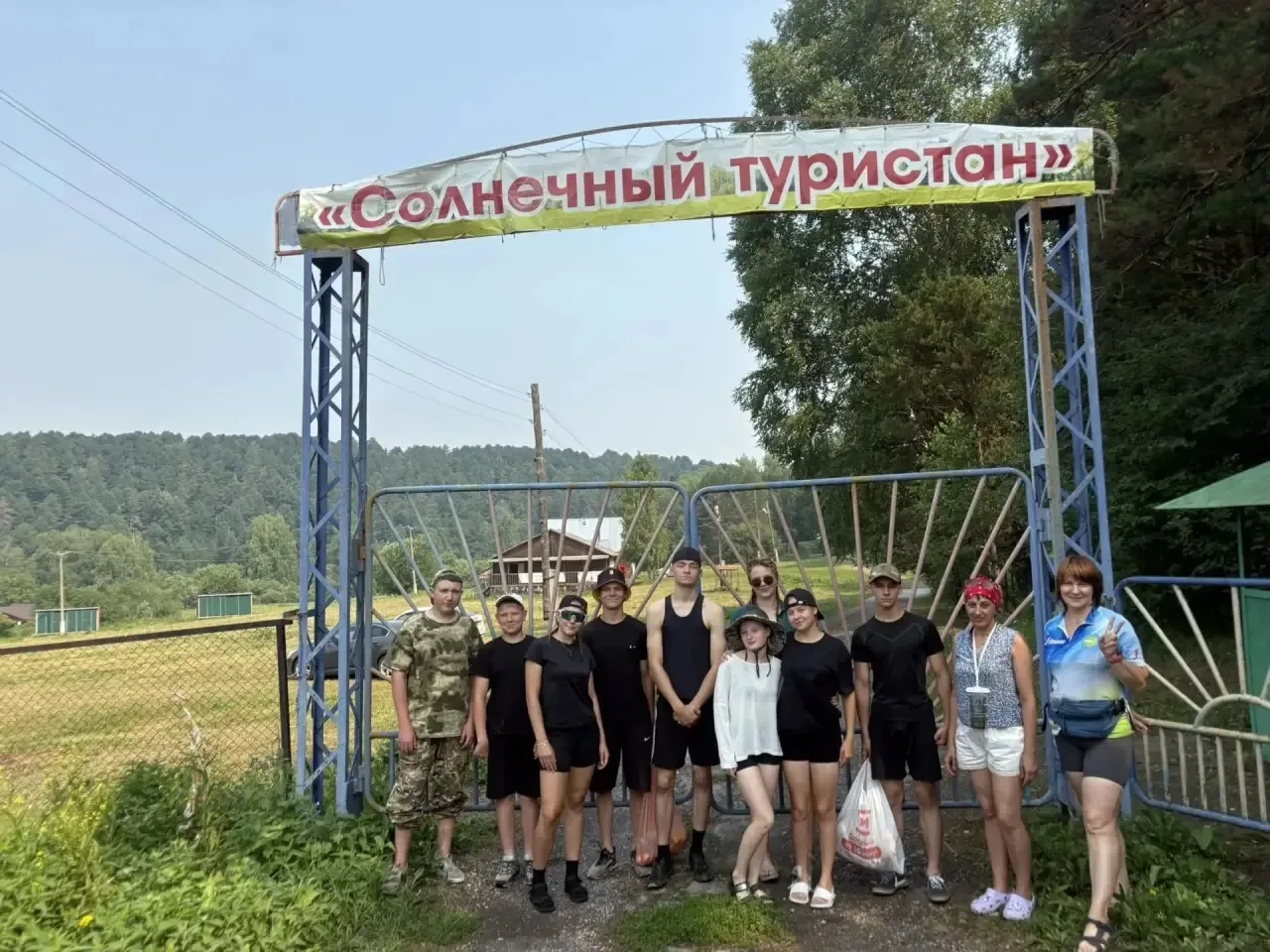 «Поход с директором», день второй: Большая вода, баня и песни!»🛶🔥
