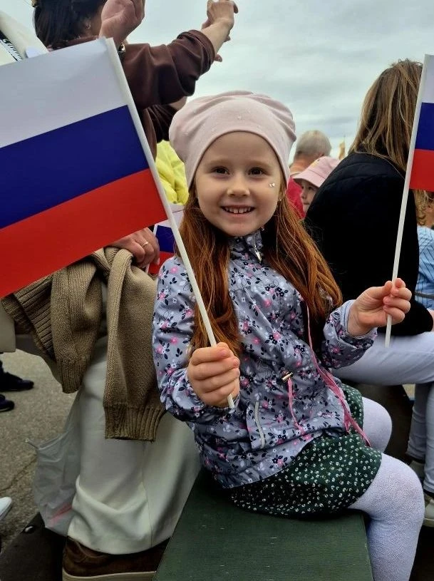 🇸🇮12 июня Софья Б., воспитанница МБОУ СОШ №6  ДО29/1младшей группы №22  приняла участие в празднич