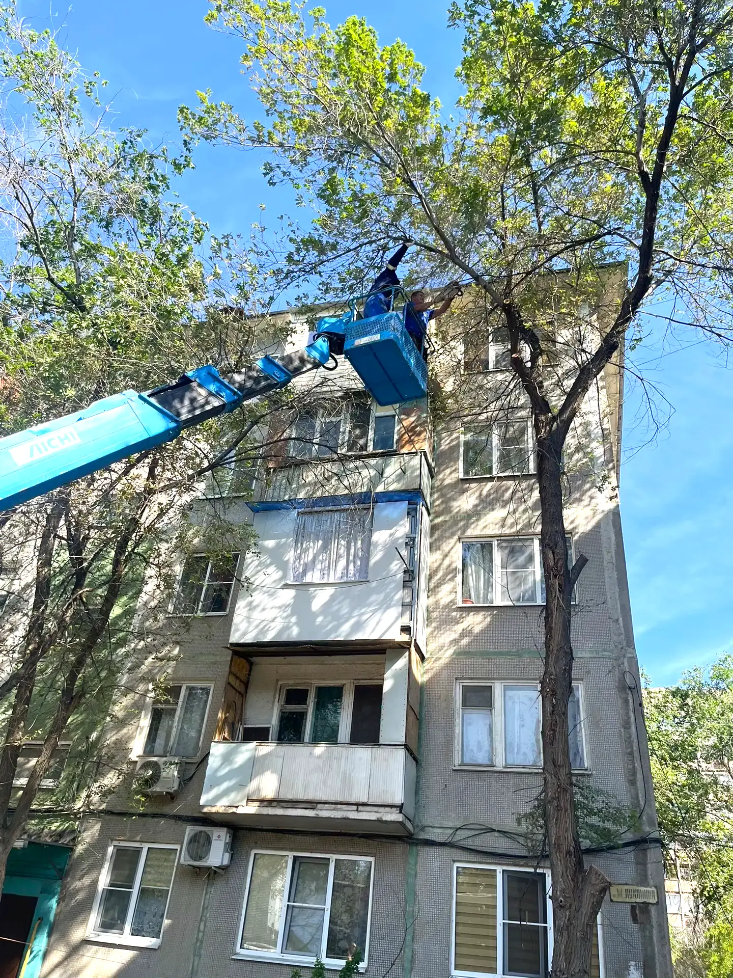 К новости «🌿 Забота о комфорте придомовой территории!»