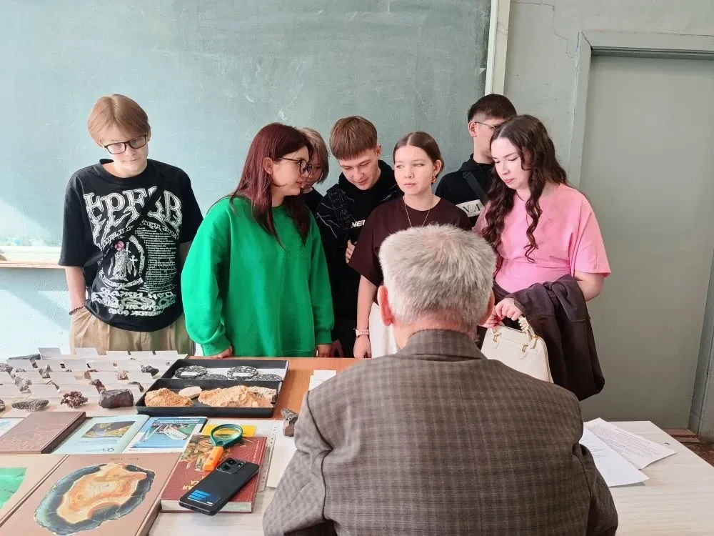 🎓 Шаг в профессию — успех наших команд на квесте УГЛТУ  Учащиеся МАОУ СОШ № 71 — 8В, 9А, 9Б, 9В, 10А
