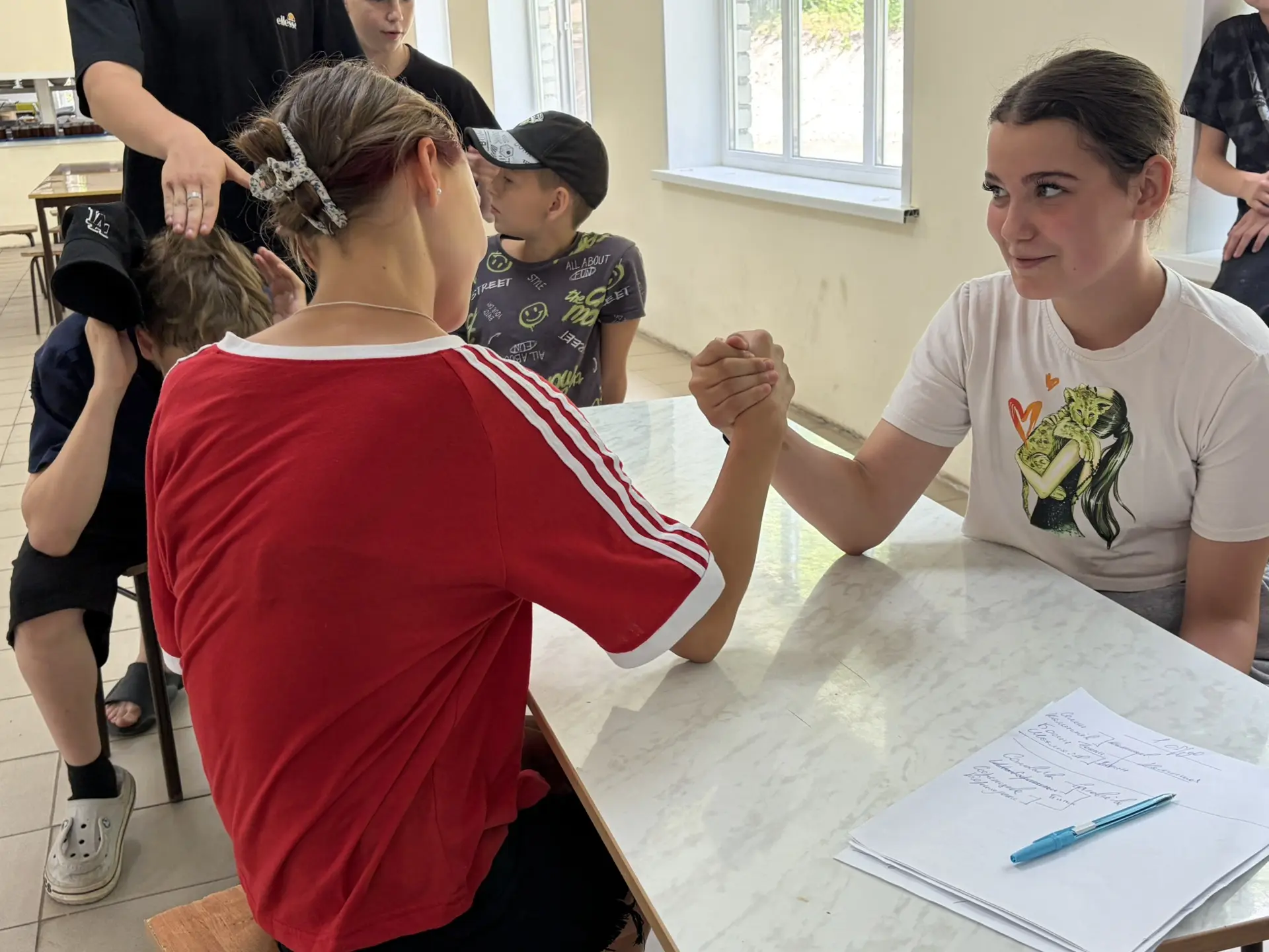 💪🏻 Соревнования по армрестлингу сотрясли "Цементник"! 💪🏻

Сегодня в лагере кипели нешуточные стр