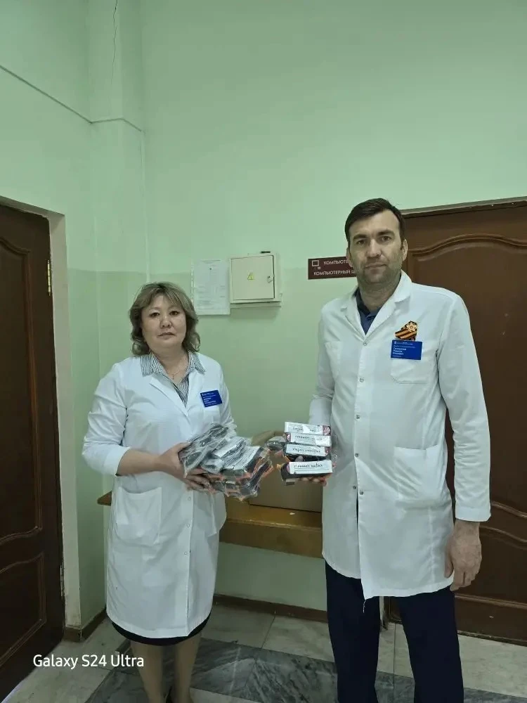 Ермекеевская ЦРБ – помощь нашим бойцам!

Коллектив больницы передал очередную партию необходимого гр
