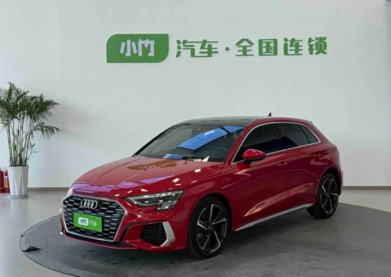 AUDI A3

Пробег: 7.000 км
Двигатель: 1.4 / 150 л.с.
Привод: передний
Год: 2022

Комплектация:
Мульти