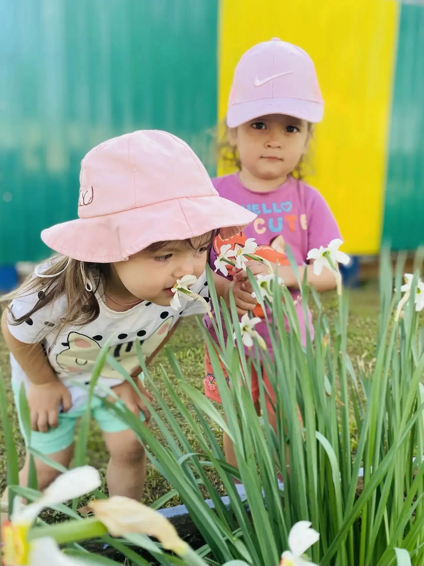 Трудовое воспитание в детском саду: маленькие помощники в деле! 🌼🍃🧹🗑