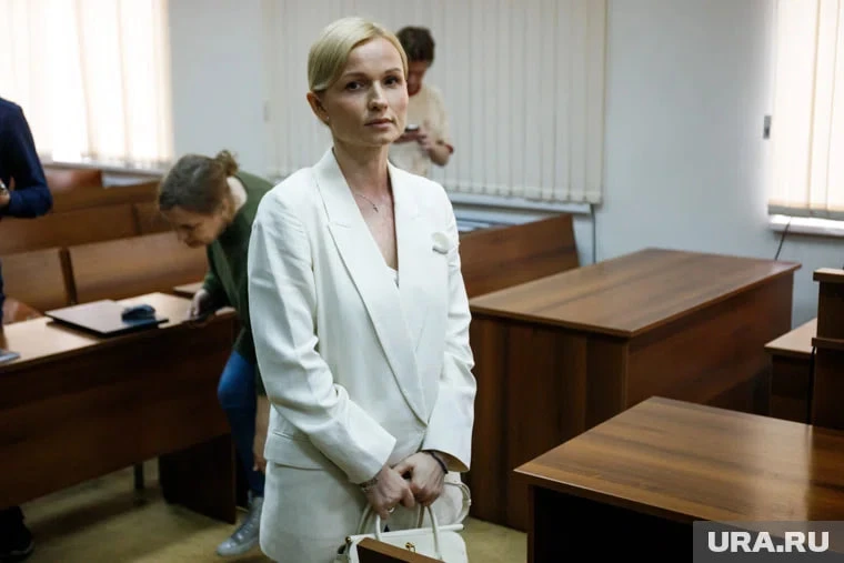 Для супруги бывшего свердловского вице-губернатора запросили 8 лет условного срока

Для Ирины Чемезо