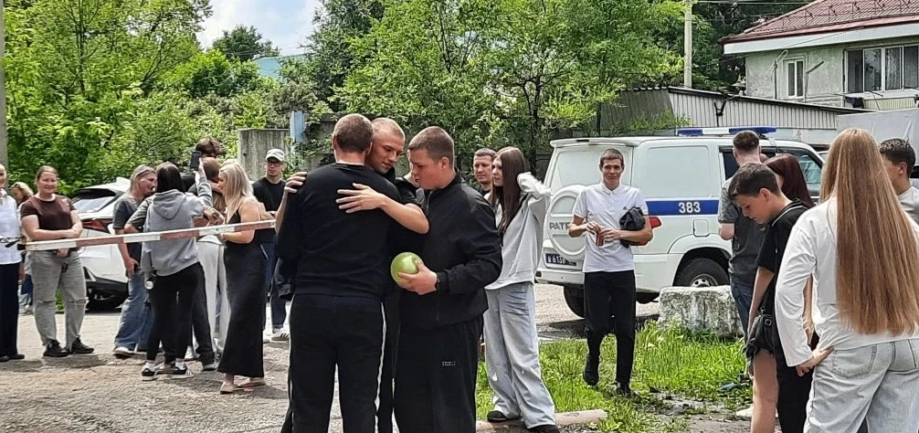 Торжественный митинг, посвящённый отправке призывников в ряды Вооружённых Сил Российской Федерации.
