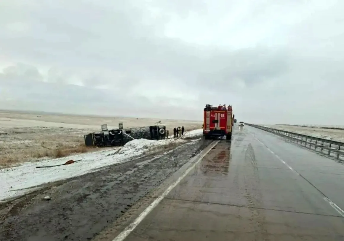 В перевернувшемся в Забайкалье автобусе ехали граждане Китая – 1 человек погиб  ДТП с пассажирским а