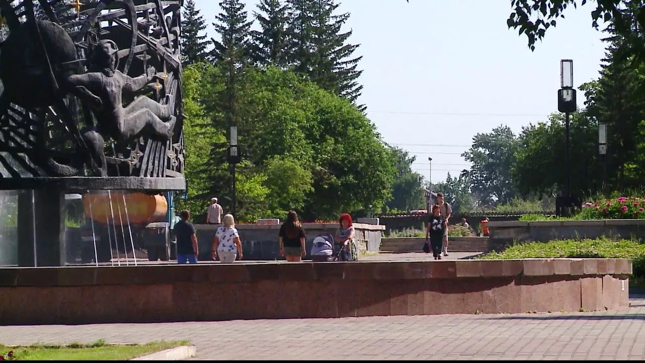 На Алтае продолжается жаркая погода.
 
Местами по краю будет выше +35 градусов.
 
Июньские температу