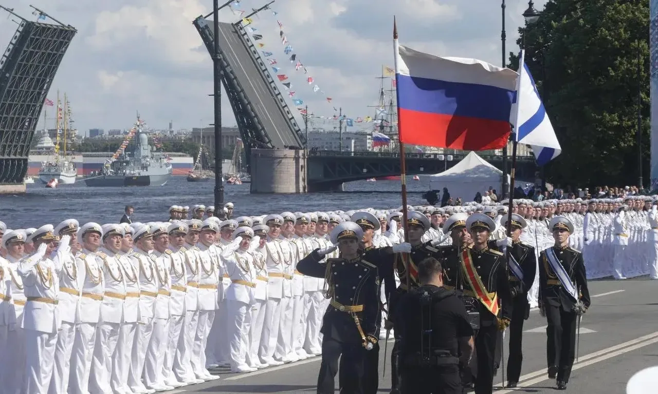 ⚓️ В Петербурге не будут проводить Главный военно-морской парад

Министерство обороны не планирует п