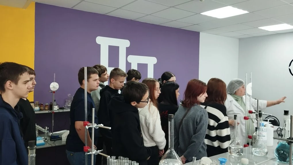 14 февраля в рамках проекта "Билет в будущее" учащиеся школы посетили Приборостроительный колледж.  