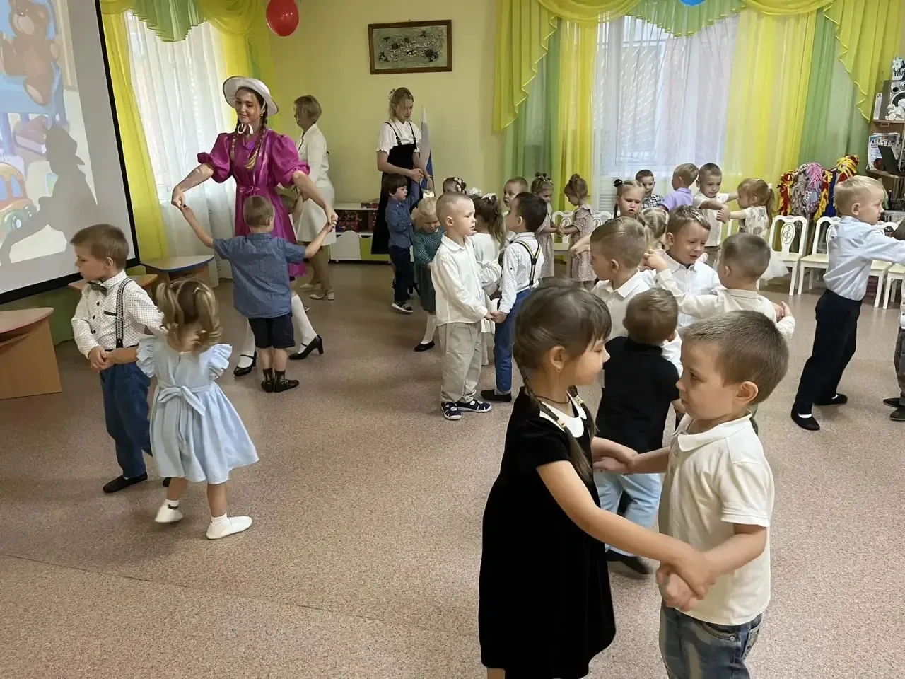 🍁 1 сентября в нашем детском саду: День знаний с куклой Катей и Веселиной Всезнайкиной!