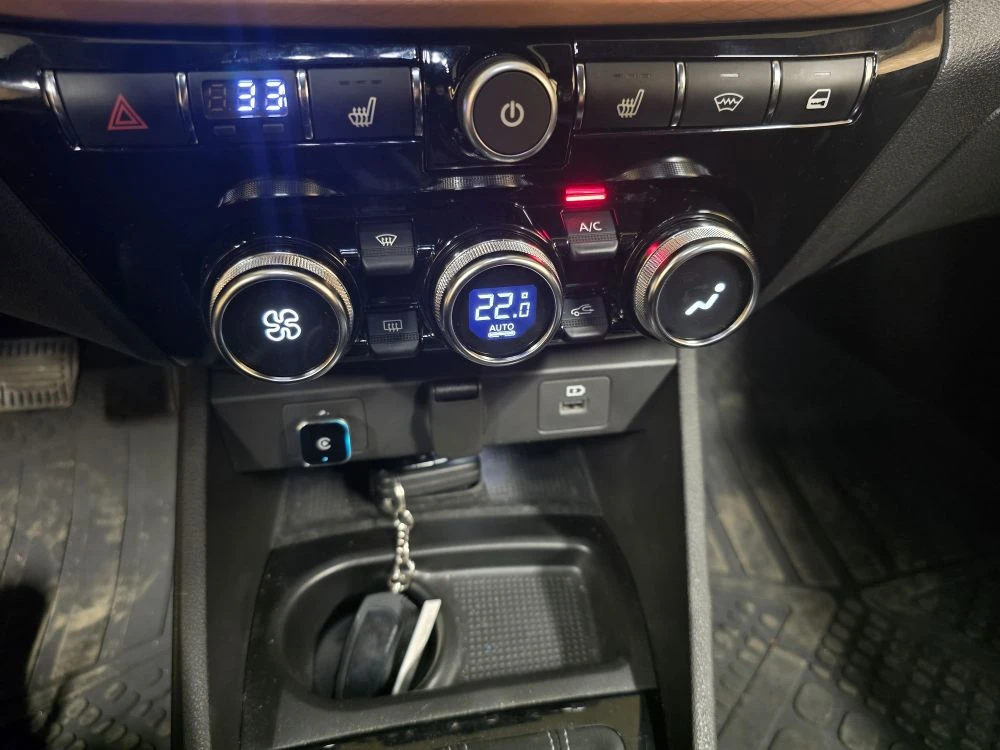Lada Vesta NG  ✅️ Установил климат контроль.   Климат это намного комфортнее штатного кондиционера ,