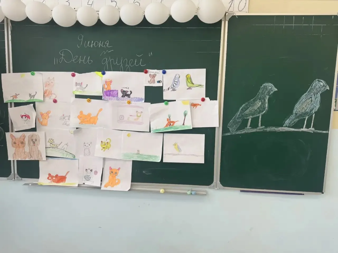 ☀️Сегодня в нашем лагере прошел самый теплый и душевный праздник — День дружбы! 🎉
🌈С самого утра т