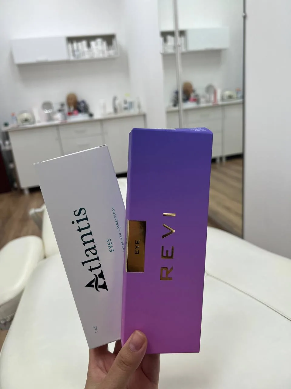Сегодня омолаживали глаза 👀