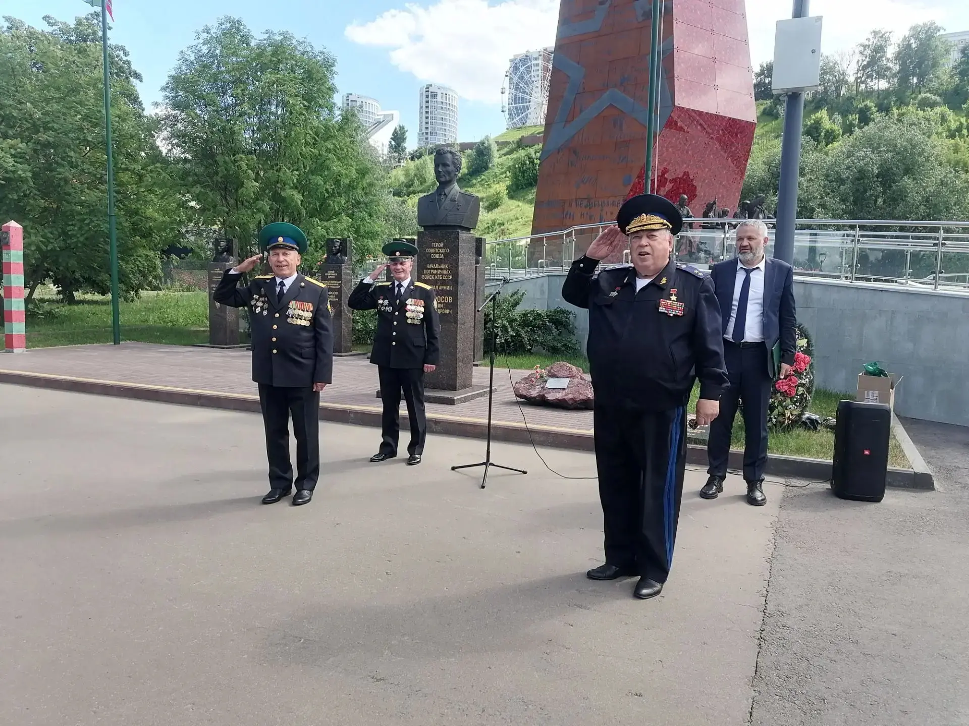 Легенда Даманского на Нижегородской земле: Герой Советского Союза Юрий Бабанский посетил Нижний Новг