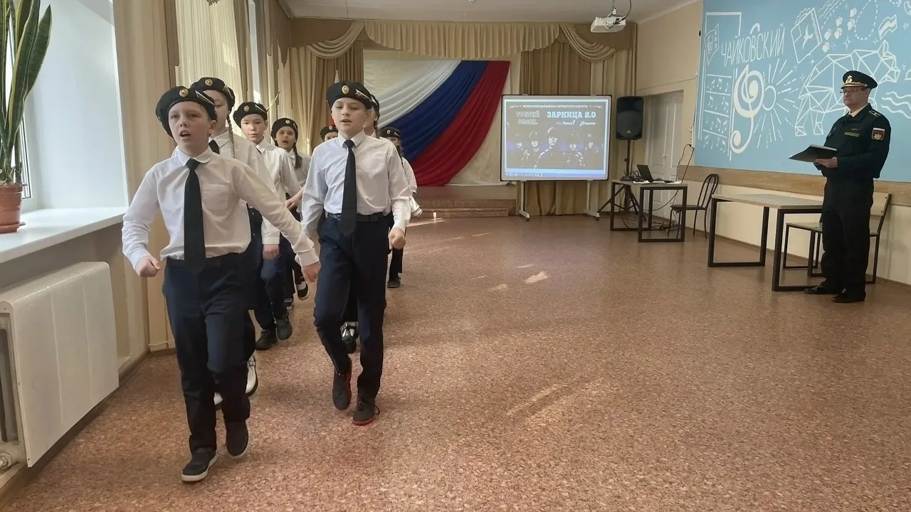 ЗАРНИЦА 2.0💥   команда «НьюТоновцы младшие» приняли участие в Муниципальном этапе во Всероссийской в