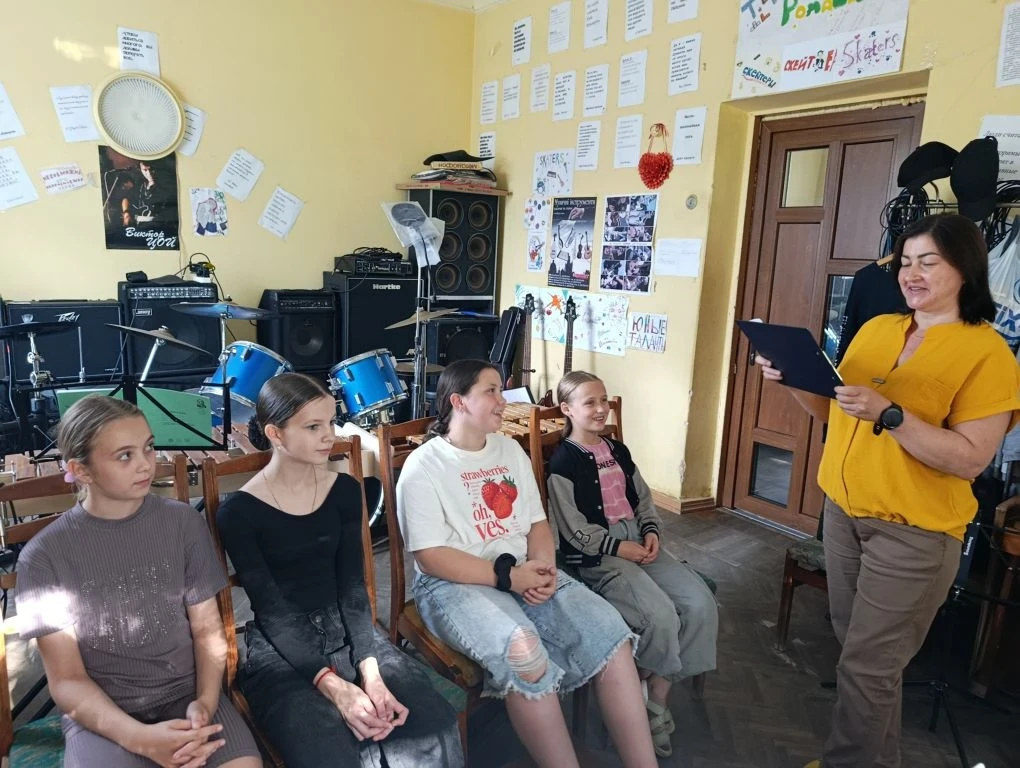 «Поговорка — цветок, пословица — ягодка»: игровая беседа о народной мудрости

В МБУК «Златоустовский