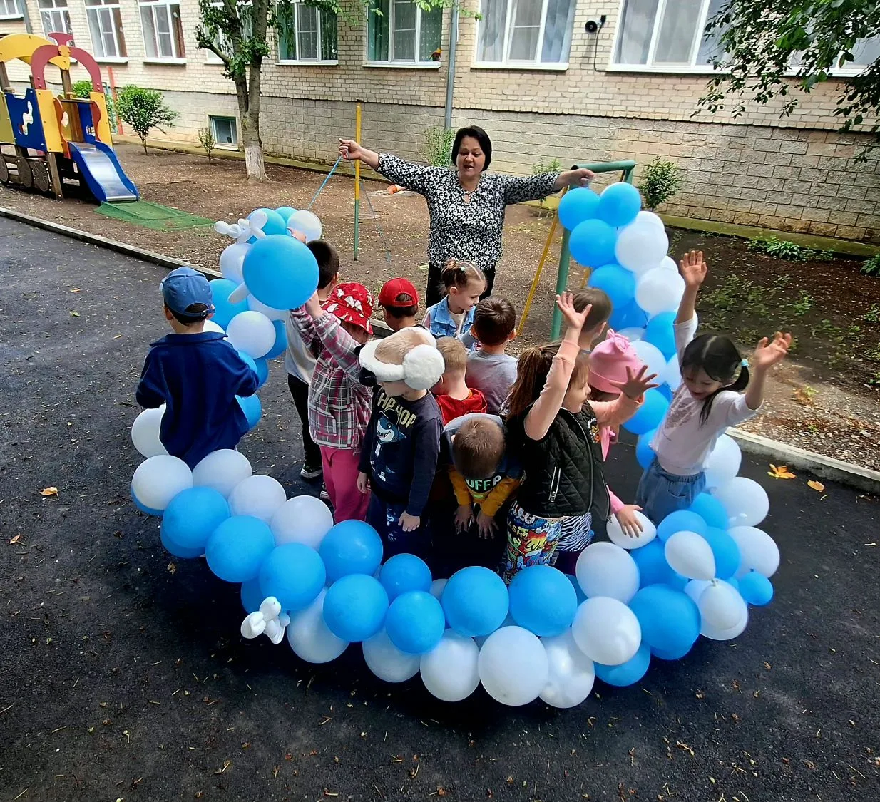 🌈 С праздником 🎉
