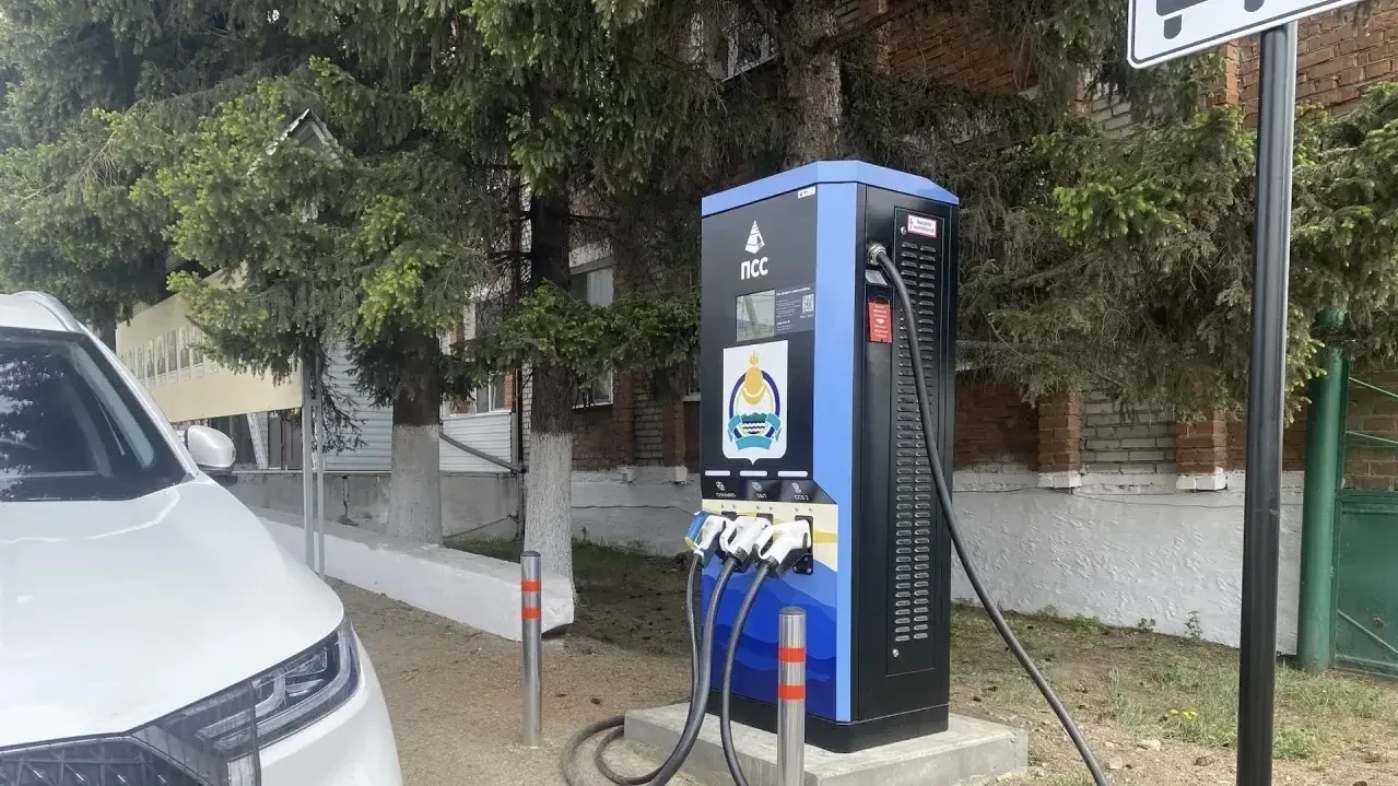Зарядить электромобиль за 25 минут теперь можно в Мухоршибири