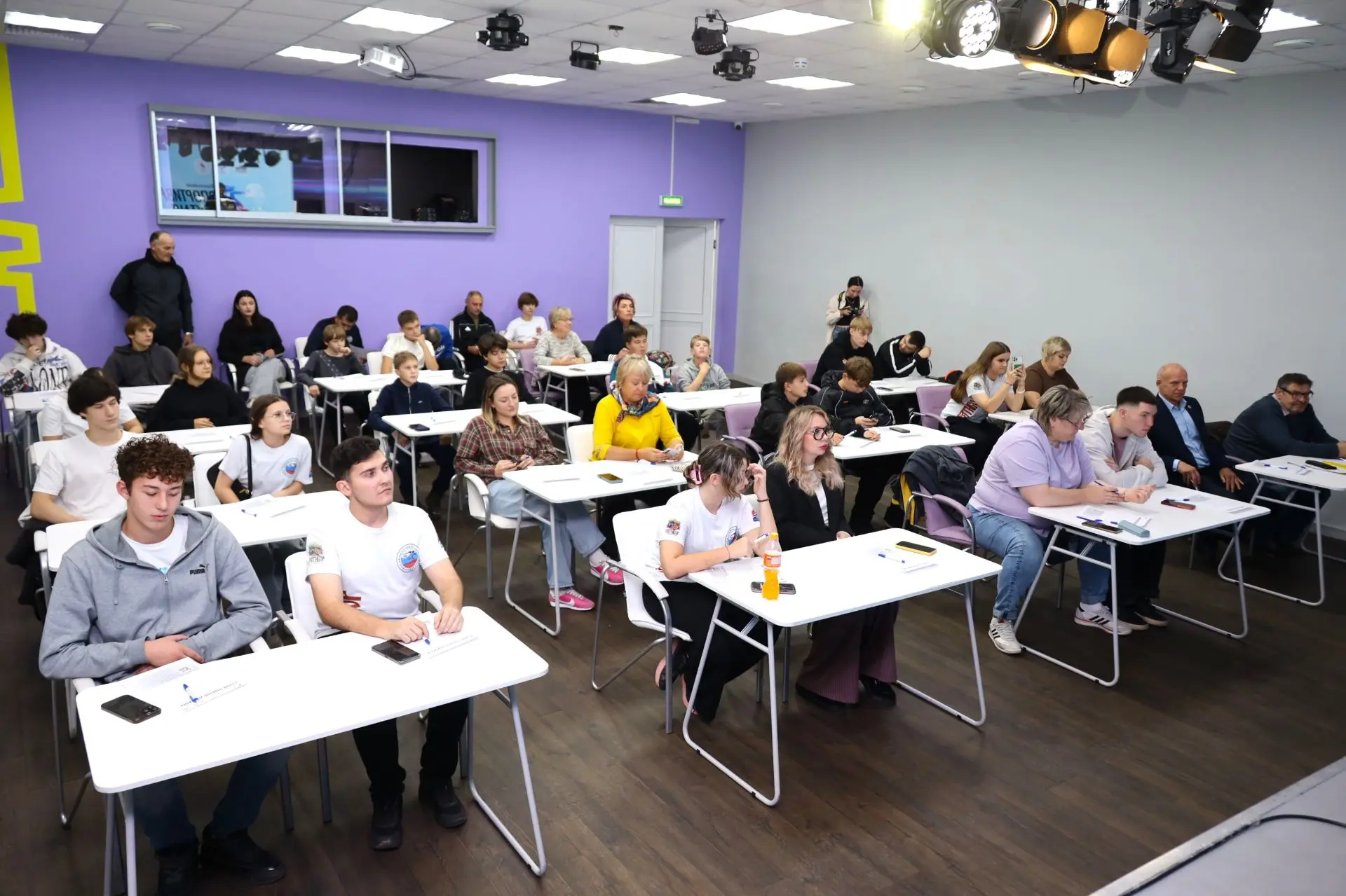 🏆Спортивный диктант прошёл 4 октября в Доме культуры «Юность» в Елизове. Проверить сво...