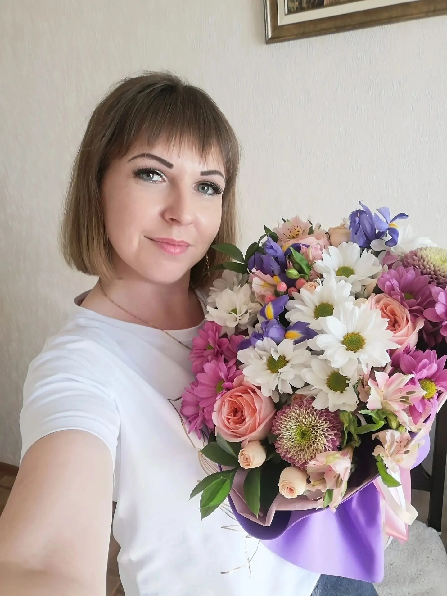 Сегодня, 24 июня, свой День рождения отмечает заведующая канцелярией СШ «Старт», Митрофанова Евгения