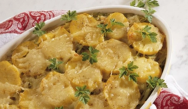 КАРТОФЕЛЬНАЯ ЗАПЕКАНКА С ФАРШЕМ