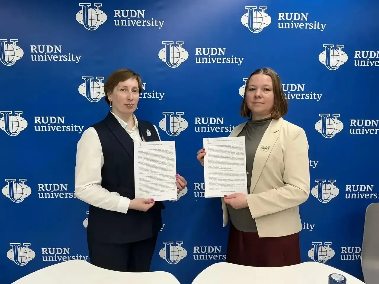 🎓 Новые горизонты: наша школа и РУДН — вместе к успеху!  Мы рады поделиться важной новостью: МАОУ СО