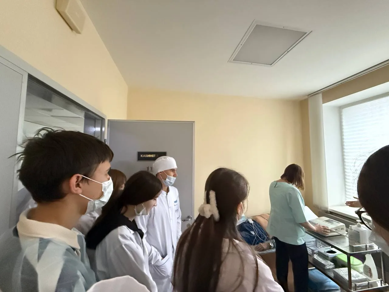 Ученики 11 «М» посетили кардиологический центр Белгородской областной клинической больницы Святителя