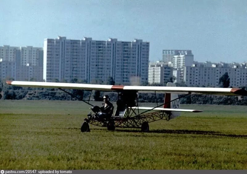 Лёгкий самолёт на Тушинском аэродроме 1987
