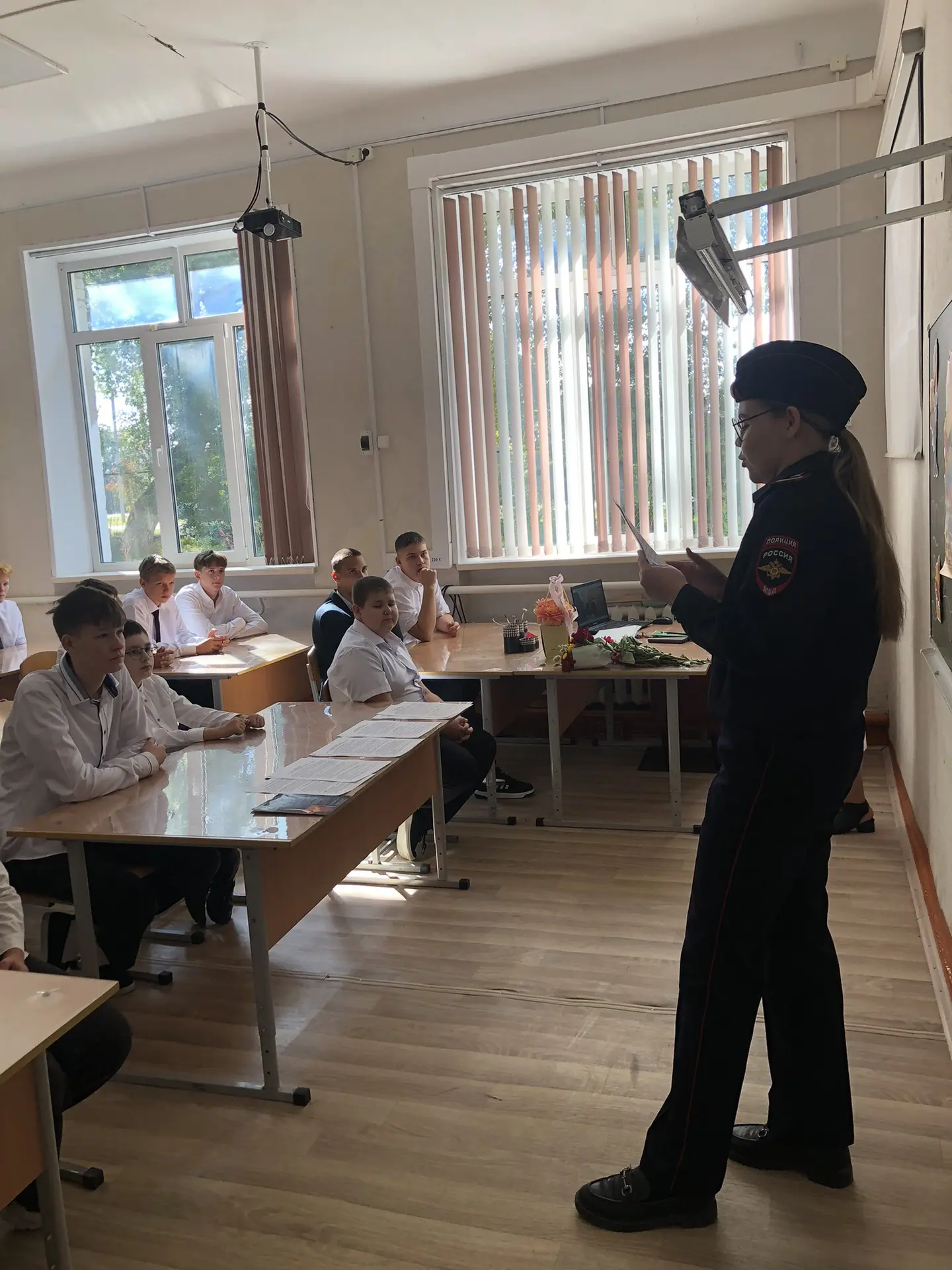 В рамках празднования Дня знаний в нашей школе прошло мероприятие по правовому консульт...