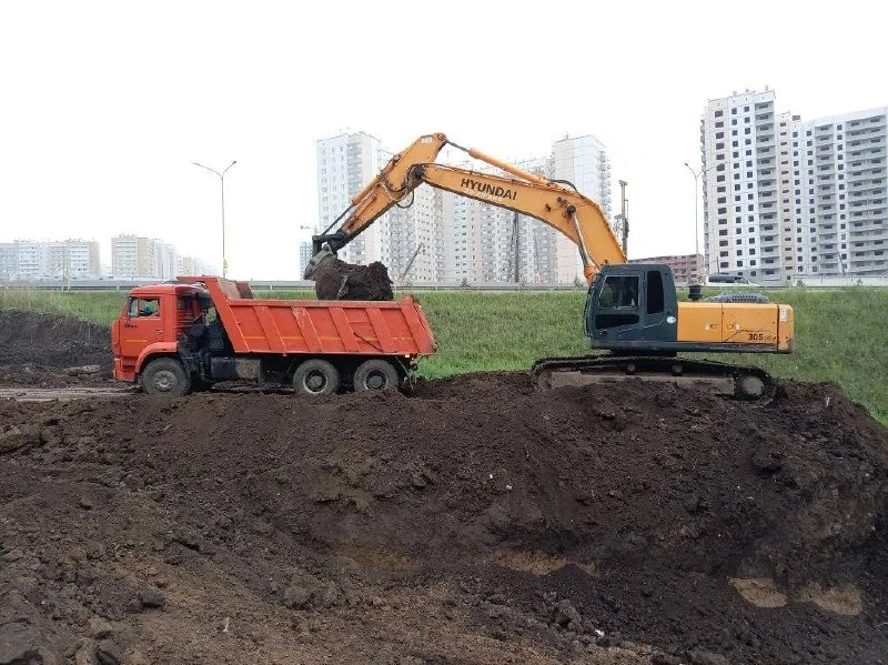 В Солнечном началось строительство новой дороги.

Речь идёт о расширении проспекта Молодёжный. От ул