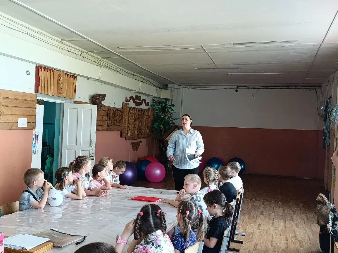 11 июня в пришкольном лагере "Солнышко" представители Ржевского колледжа провели игру "...