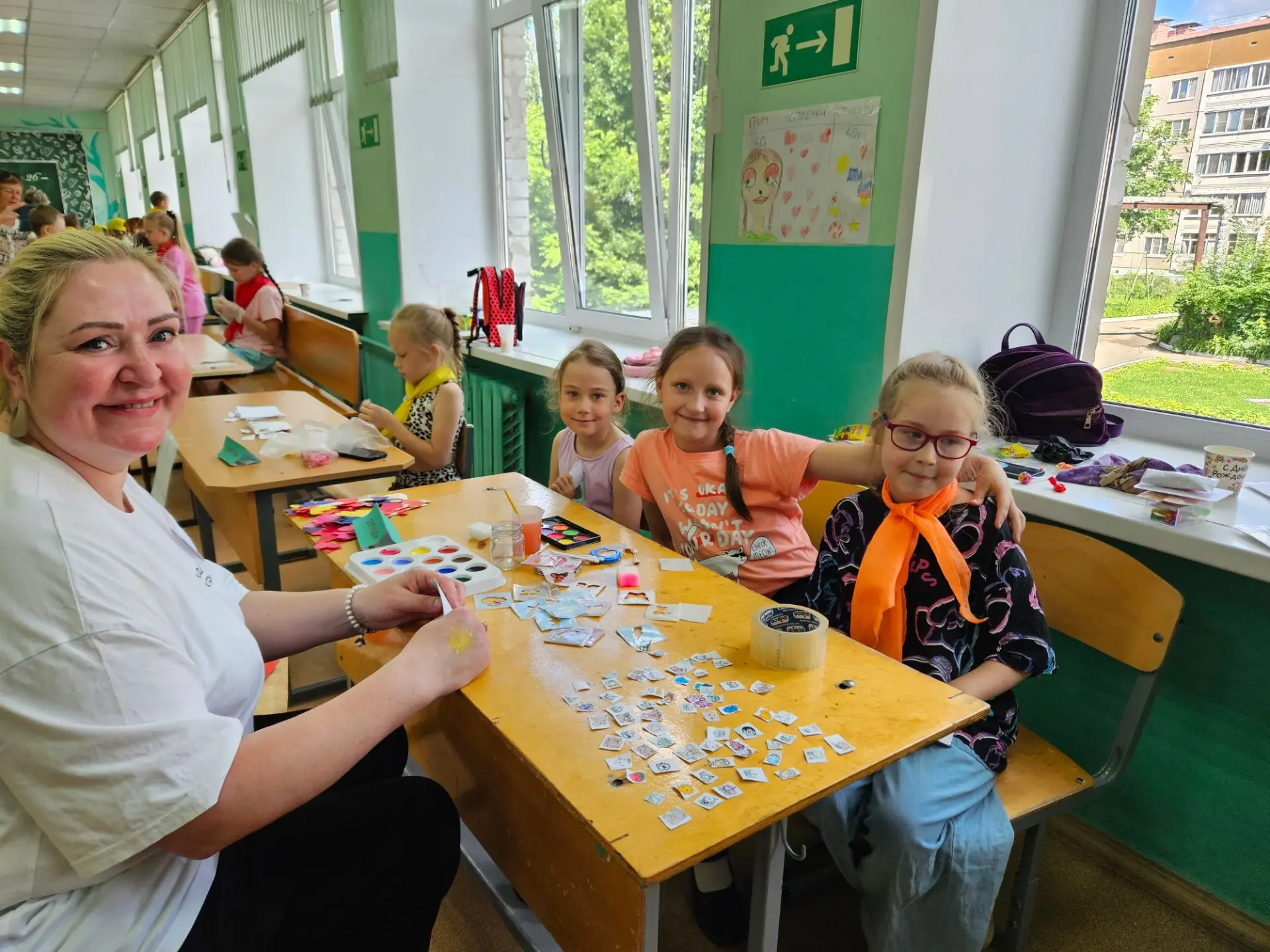 🤩 Туристическое агентство "ДНК"

В школьном лагере сегодня было шумно, весело и очень по-деловому! 