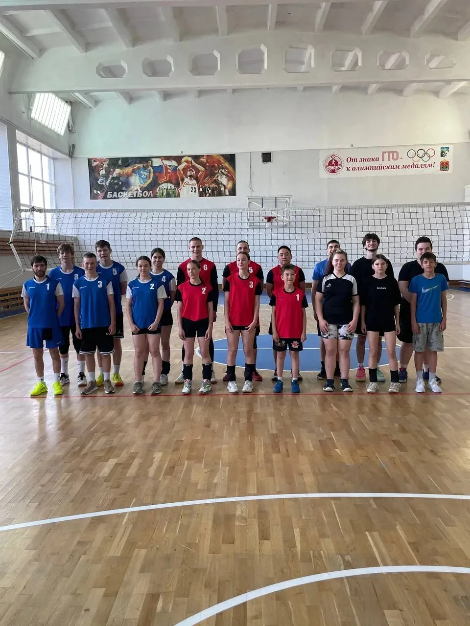 🏐 С 7 по 8 мая  в спортивном  комплексе "Кристалл" прошел захватывающий волейбольных т...