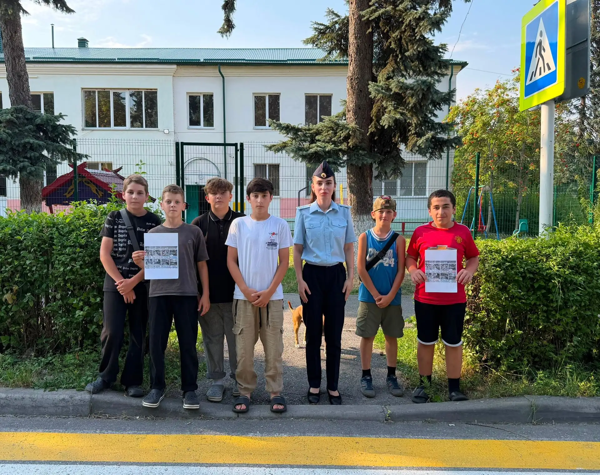 В ЧЕГЕМСКОМ РАЙОНЕ ПОЛИЦЕЙСКИЕ НАПОМНИЛИ ПОДРОСТКАМ О ПРАВИЛАХ БЕЗОПАСНОСТИ НА ДОРОГЕ