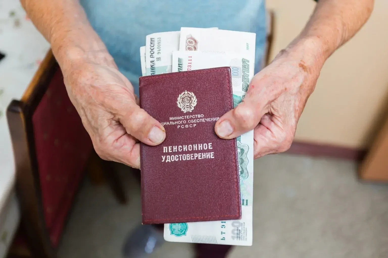 В Пугачевском районе Саратовской области 73-летнего мужчину заподозрили в том, что он на протяжении 