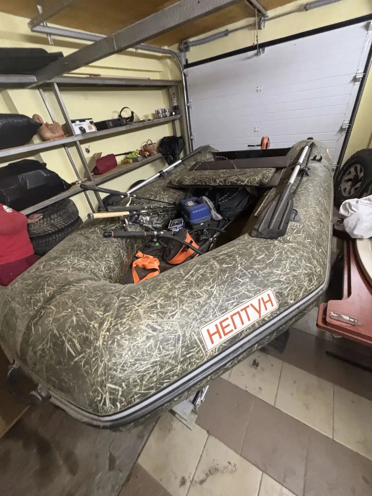 Продам лодку (нептун 300) с прицепом, самовывоз 79000₽ с. Успенское звонить по номеру +7 918 435-80-