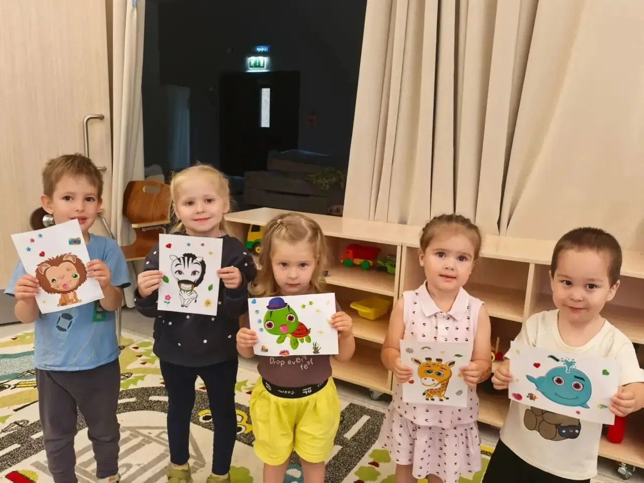 🦁 Кто сказал, что в зоопарк можно попасть только купив билет?

 ✨ Наши дошколята доказали обратное!