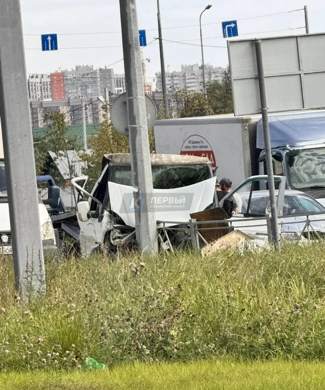 🚛 21-летний водитель «ГАЗели» врезался в столб на Тихорецкой в Казани