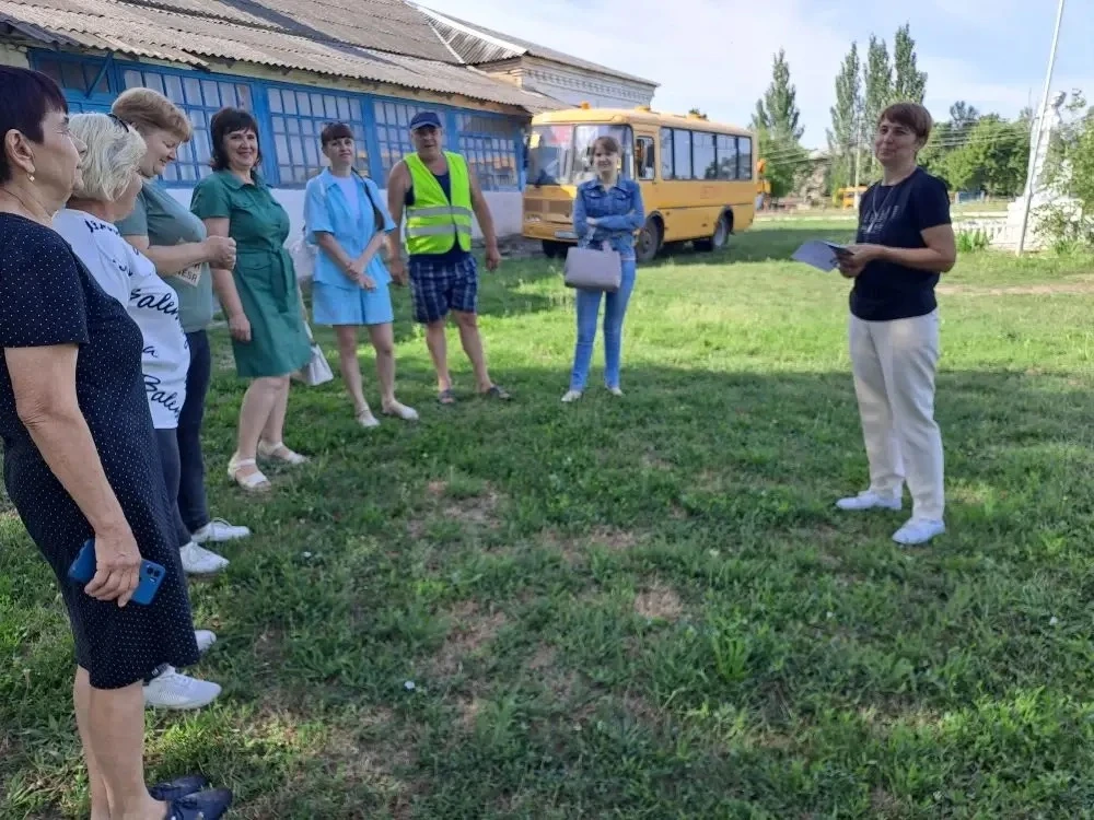 Депутат обсудила с педагогами Осыковской школы насущные проблемы

🗓️ Татьяна Давыдова, депутат  Ста
