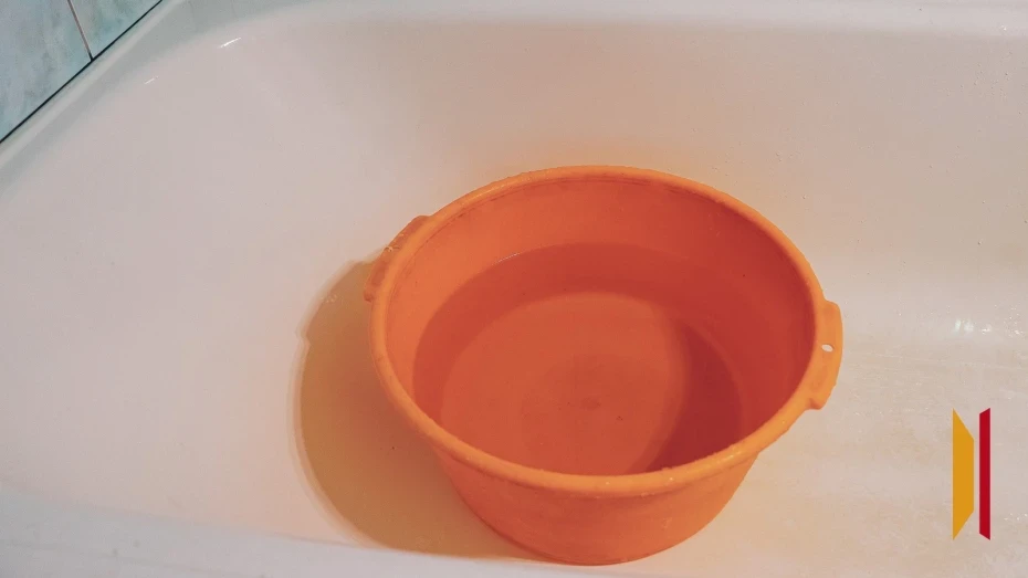На 4 улицах Коминтерновского района отключили воду из-за коммунальной аварии