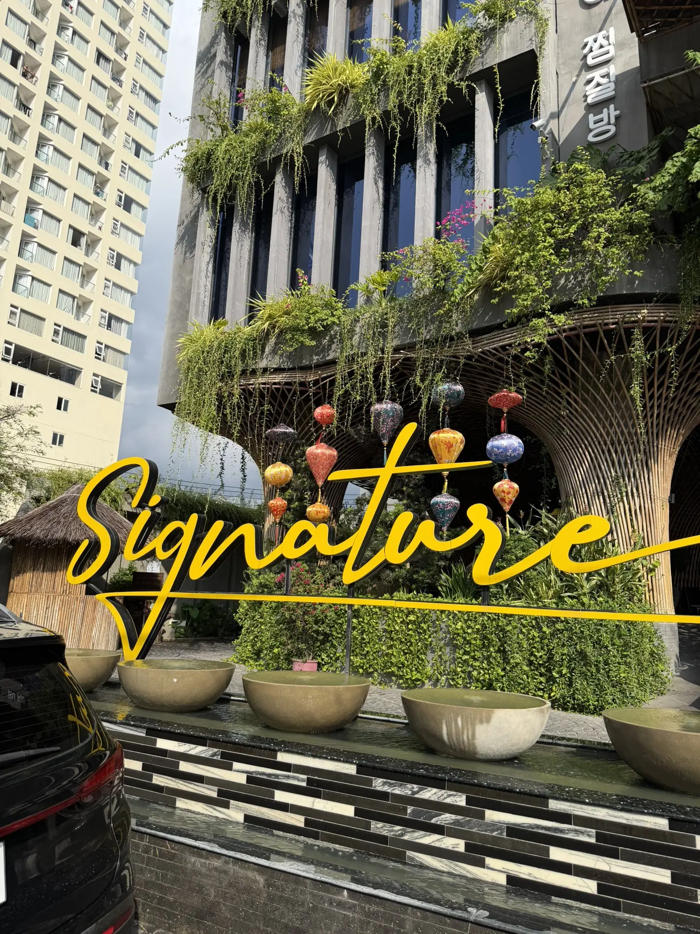 The Signature Hotel Nha Trang 5⭐
📍Нячанг, Вьетнам 

Один из тех отелей, который приятно рекомендова